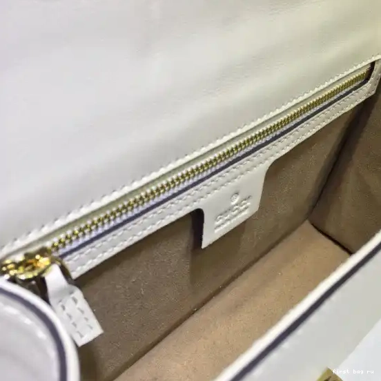 First bag ru Sylvie Gucci 0516